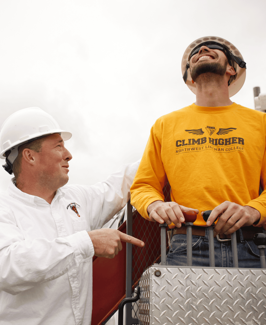 Crane Instructor and Operator Training on Mechanical Crane